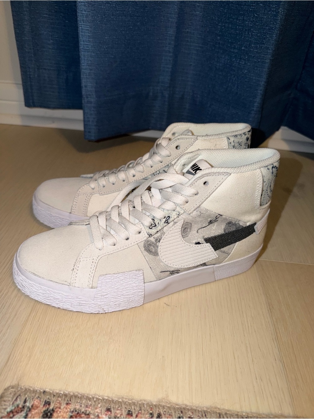 Nike Mid-Top Casual Sneakers in Off-White with floral